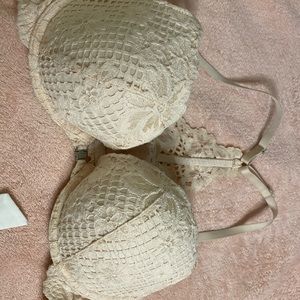 light pink Aerie bra size 34C